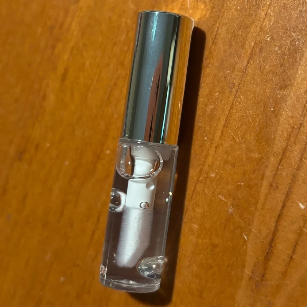 Giorgio Armani Prisma Glass Hydrating Lip Gloss